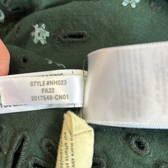 Madewell Embroidered ‎ Corduroy Tie Sleeve
Eyelet Blouse size XS NO SIZE TAG - Picture 8 of 8